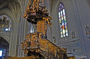 Pulpito in legno nella chiesa di San Michele 03